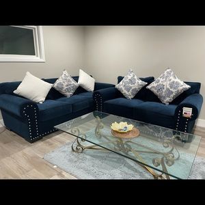 Sofa for sale and free coffee table